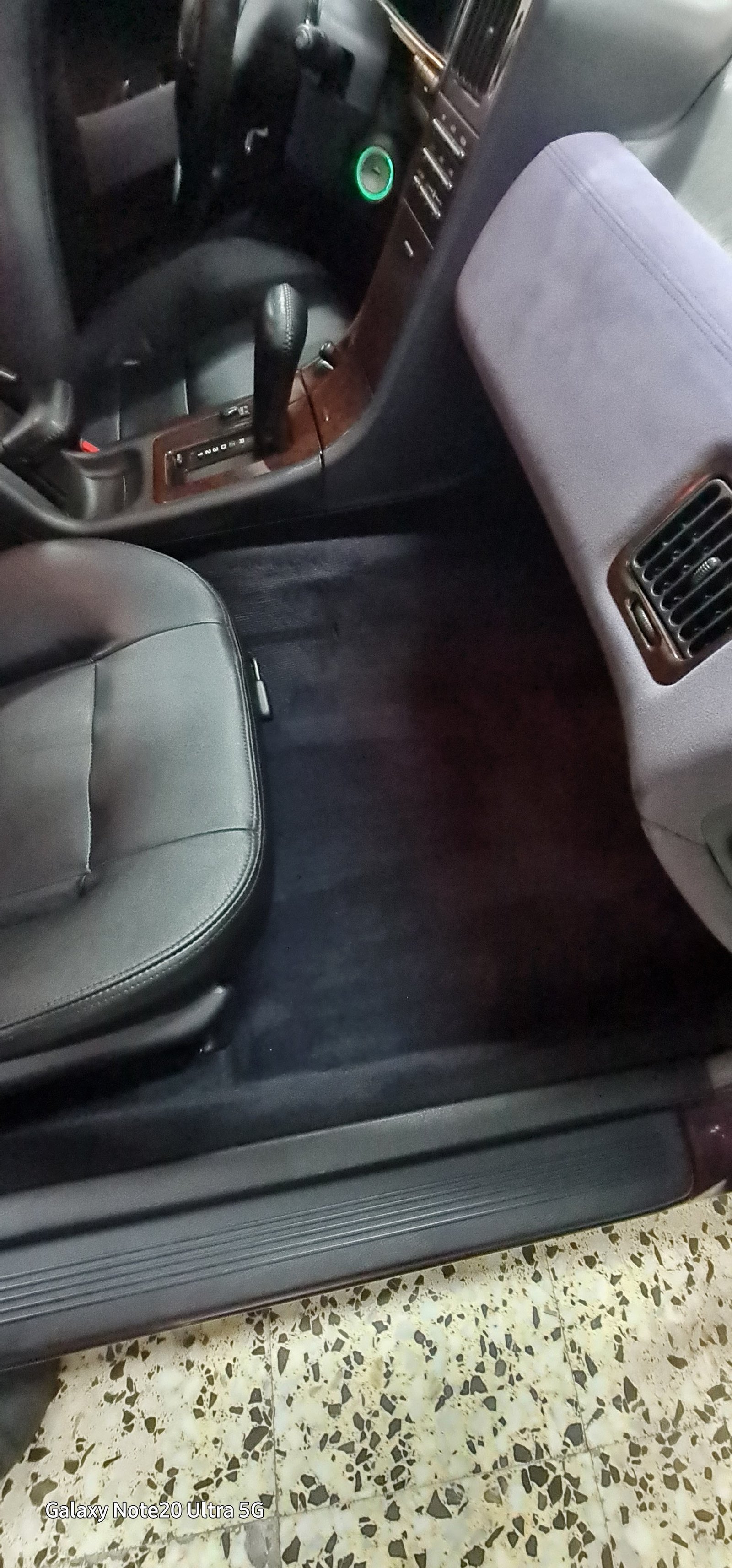 Alfombra interior limpia